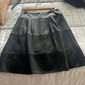 Vince wool and liane grey and black full a-line skirt.